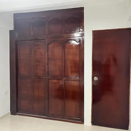 Hostal La Nina Carmen *